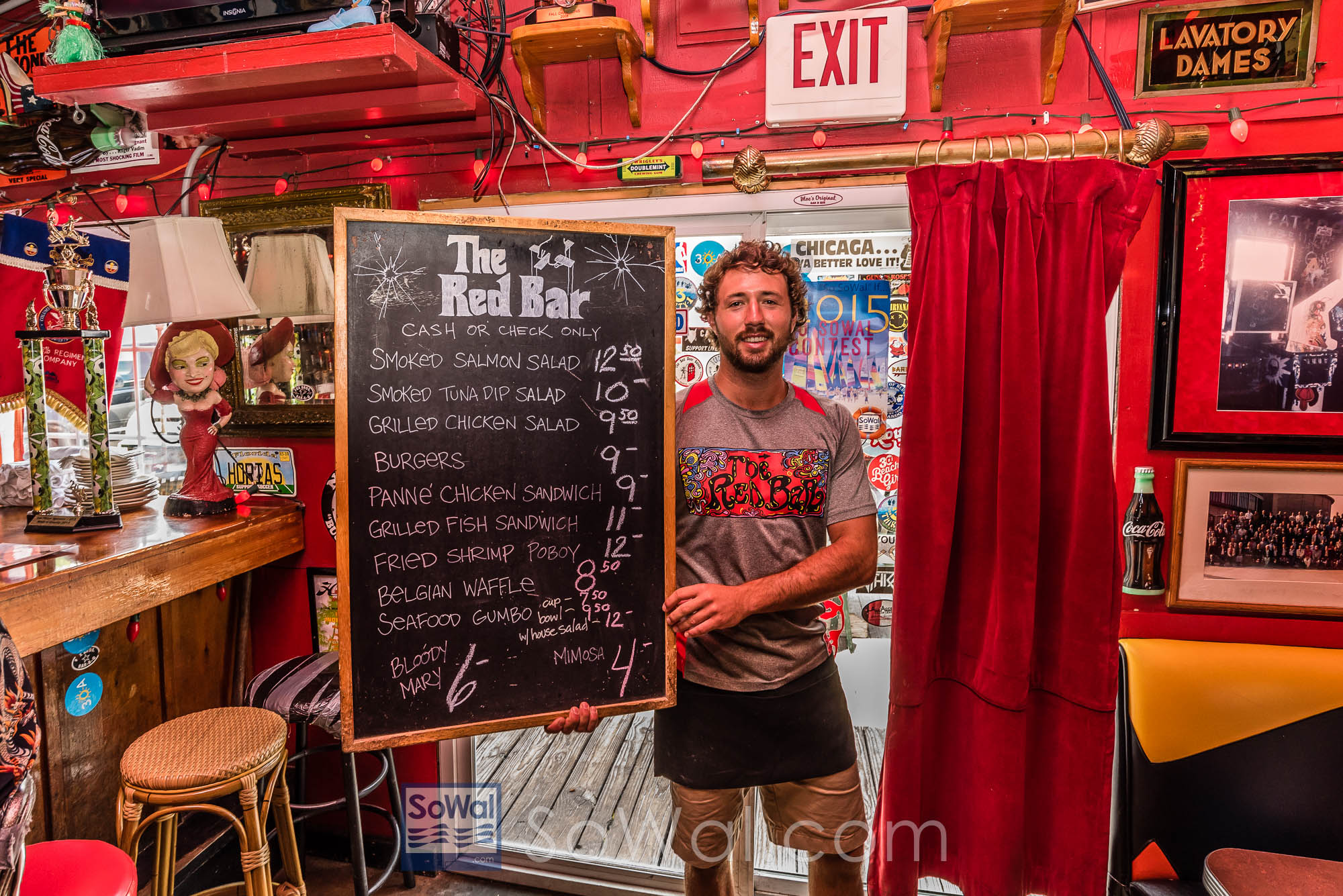 150714-RedBar-005-sowal-2000.jpg