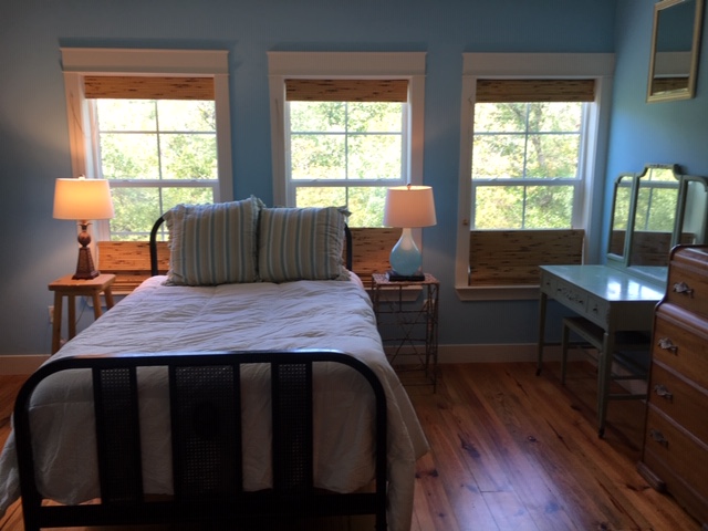 bedroom wide pic.JPG