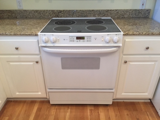 GE 30in stove glass cooktop_1.jpg