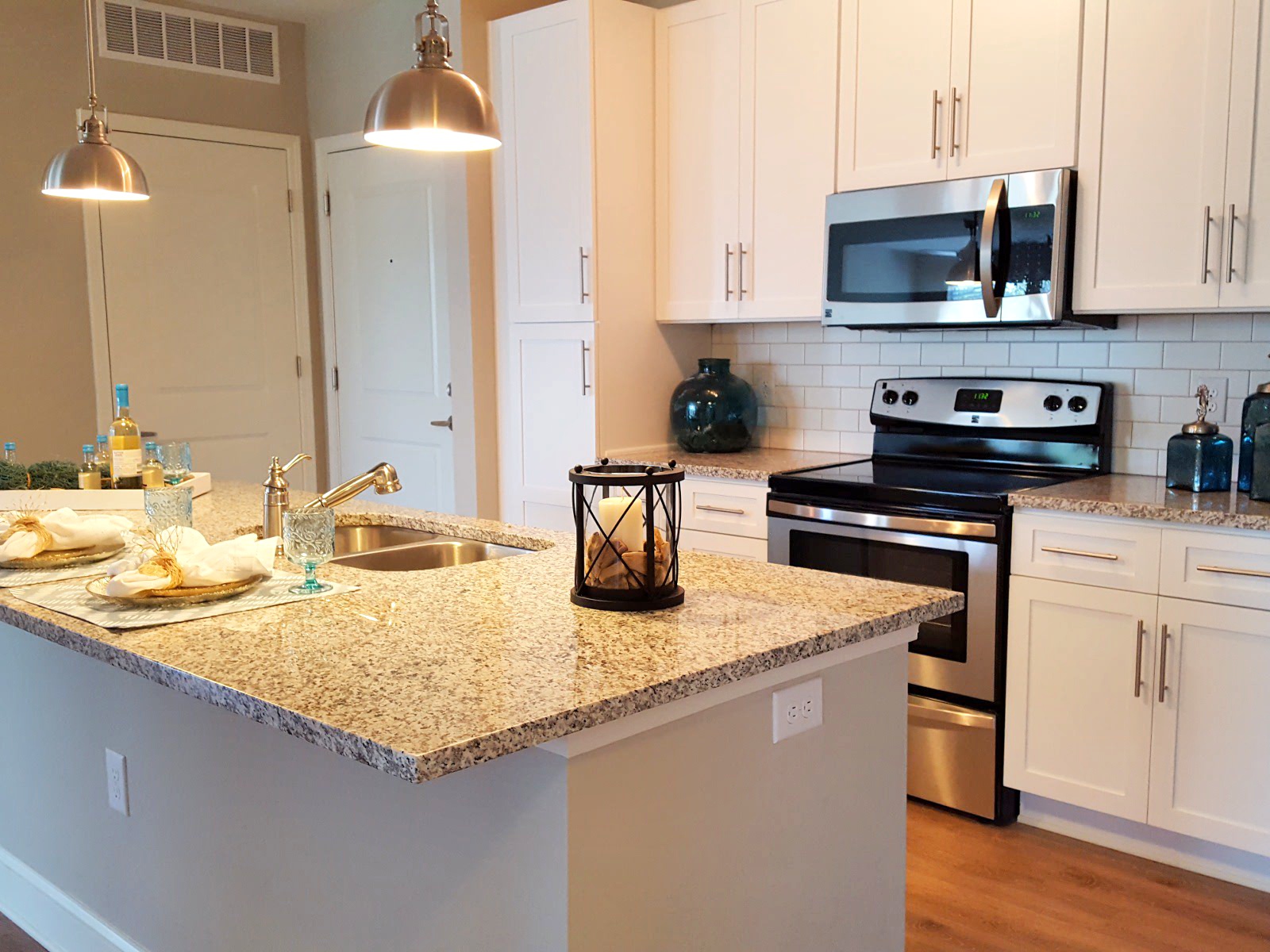 Kitchen..jpg