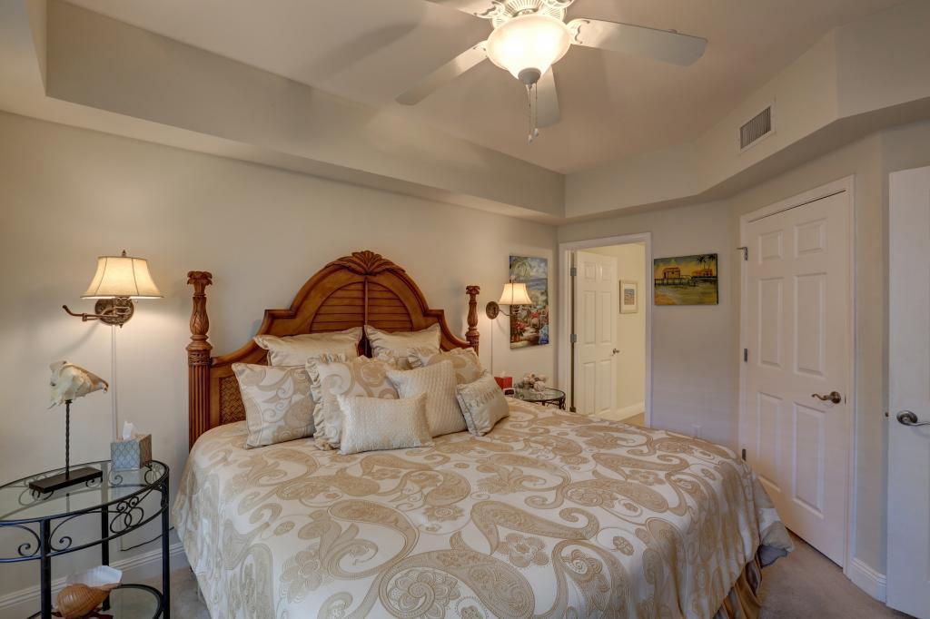 master bedroom.jpg