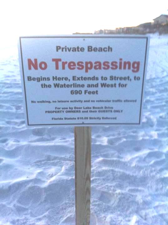 private beach sign.jpg