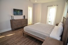 master bedroom 2.jpg
