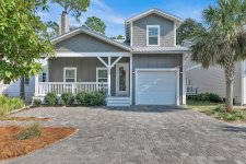 250 Marlberry Trce Front Pic 2023 USA-001-041-250 Marlberry Trce-MLS_Size.jpg