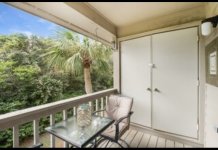Upstairs Patio 1.jpg